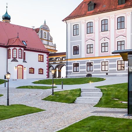 Hotel Schloss Leitheim Zewnętrze zdjęcie