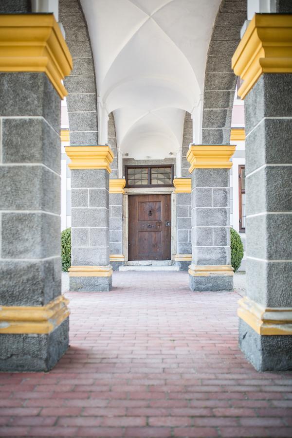 Hotel Schloss Leitheim Zewnętrze zdjęcie