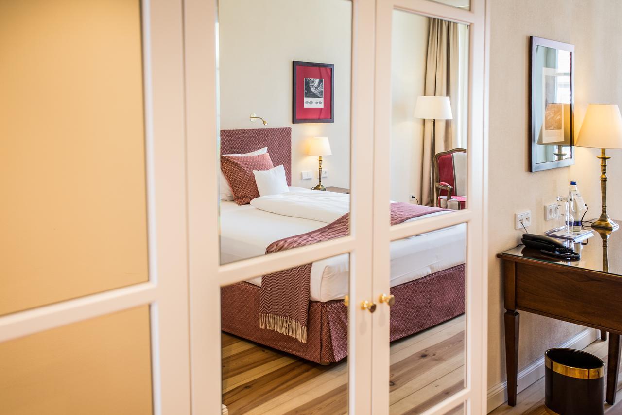 Hotel Schloss Leitheim Zewnętrze zdjęcie