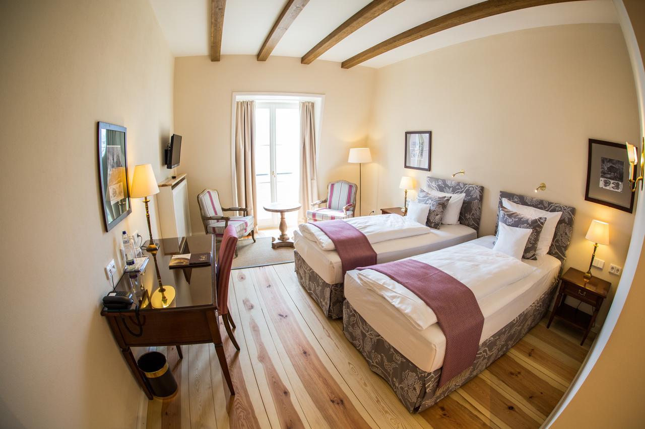 Hotel Schloss Leitheim Zewnętrze zdjęcie